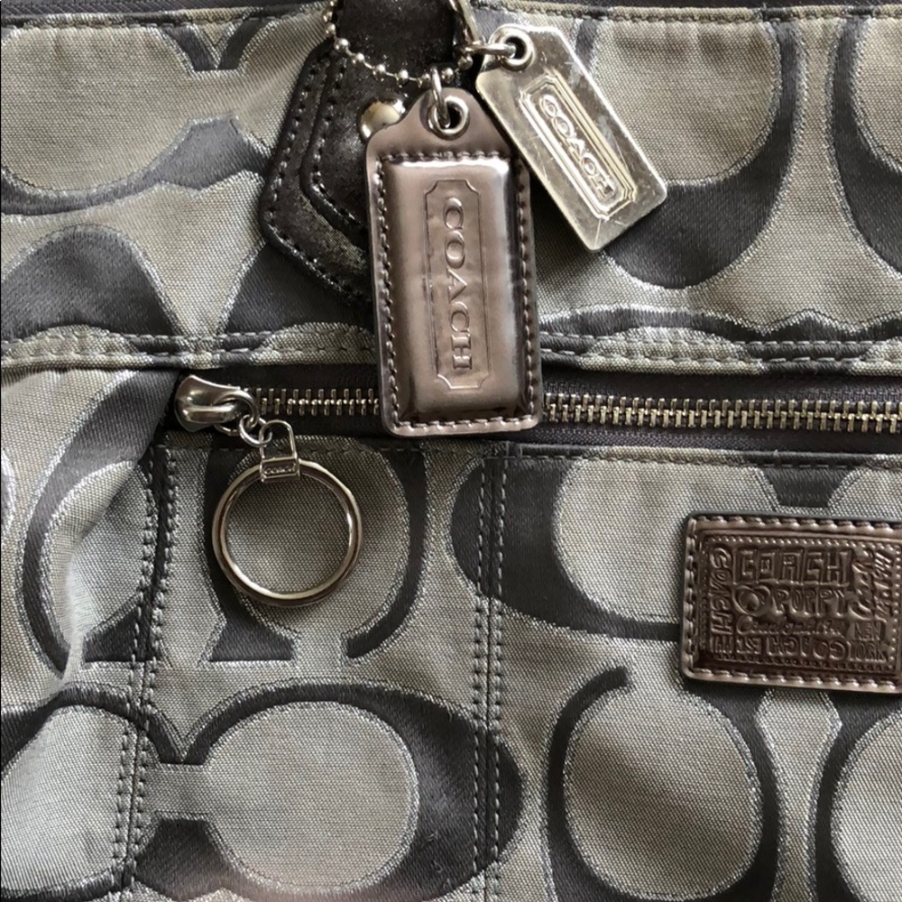 Coach Bag - Picture 3 of 8